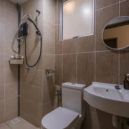 Cozy 3-Bedroom Condo With Pool 6 Pax - Semarak Kuala Lumpur Luaran gambar