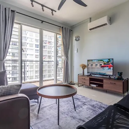 Cozy 3-Bedroom Condo With Pool 6 Pax - Semarak Kuala Lumpur Luaran gambar