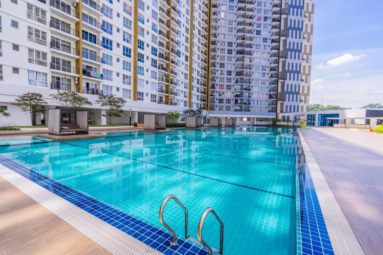 Apartemen Cozy 3-bedroom With Pool 6 Pax - Semarak Kuala Lumpur